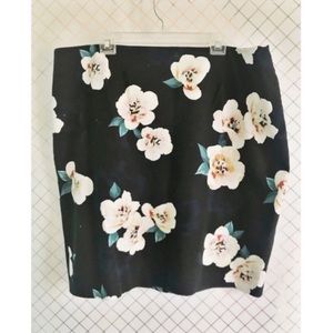 Lord & Taylor Woman Plus Size Floral Pencil Skirt